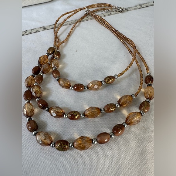 Multi strand neutral brown mauve bead necklace - Picture 4 of 5